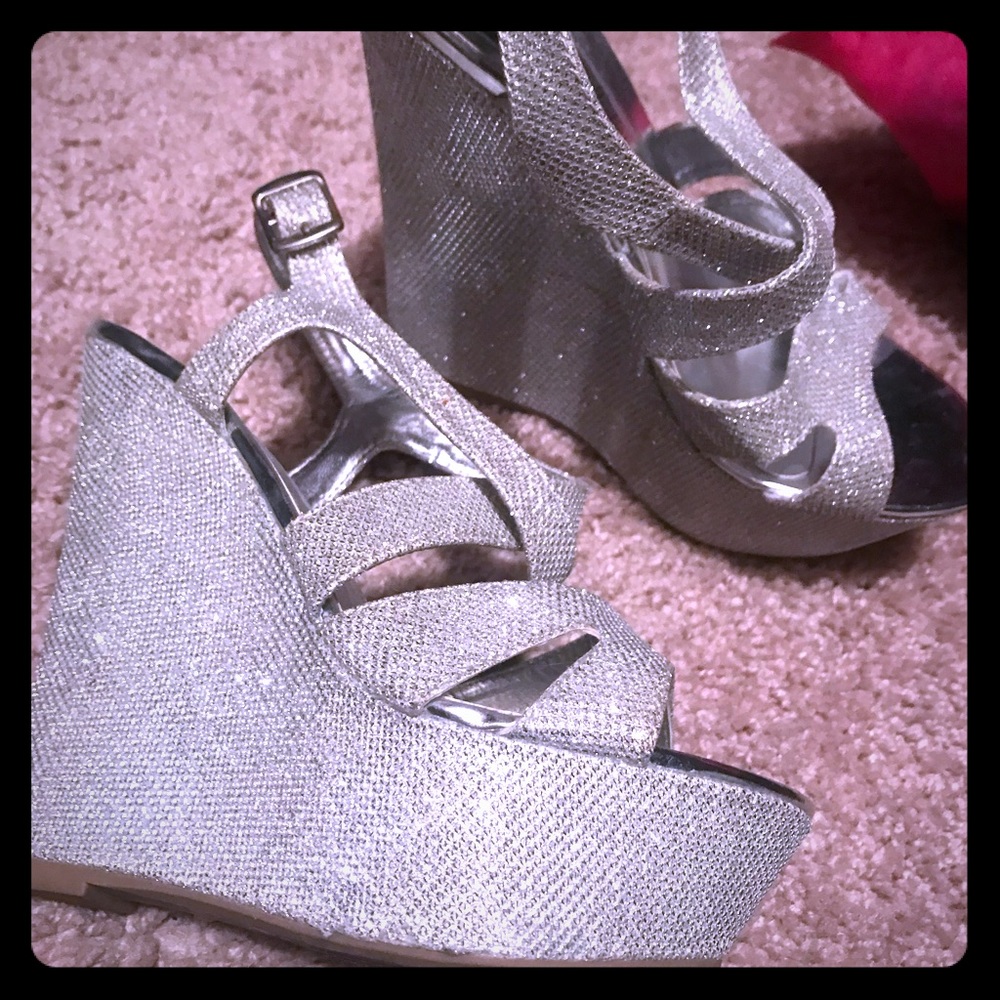 Stunning silver wedges!